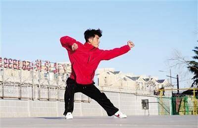 嵩山脚下有位喜欢做空翻的“武痴”｜豫见功夫郑州