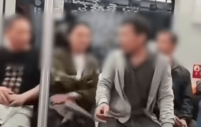 北京地铁上仗义执言女孩父母发声：山东人就是这种性格，为孩子挺身而出感到自豪