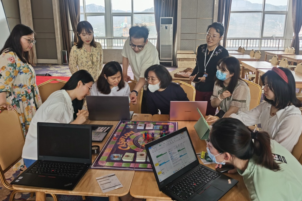 模拟理财(模拟理财赚钱游戏)